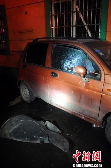 宁波加油站附近厂房爆炸起火 140名官兵4小时