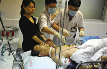 高校家属院暗藏<em>色情小说网</em> 20岁<em>少女</em>成主力写