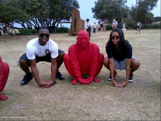 韦德携女友修练蛤蟆功 身在澳洲仍想解散工会