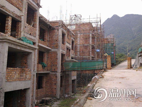 老人半生积蓄支援公寓建设 交款7年无房可住