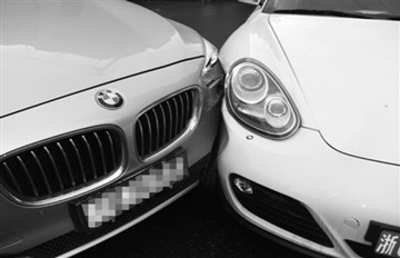 公园后门老撞车