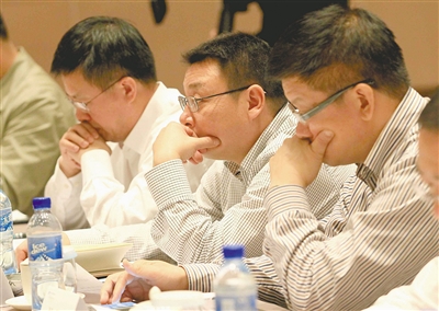 市党政代表团成员谈体会：时不我待 勇于奋起