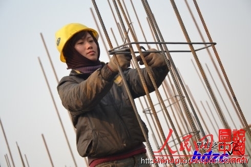 秦时明月龙且_龙女月收入3000(2)