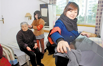 第二故乡争当雷锋