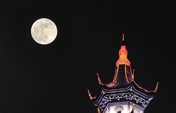 ��ɽ���볬������