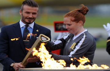 ���˻�ʥ���Ӣ��