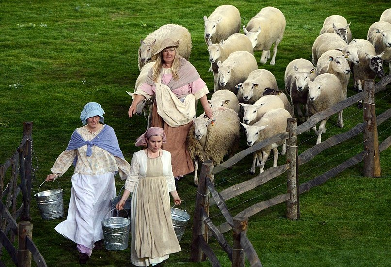 直击奥运:伦敦开幕式充满英国元素 偏向人性化