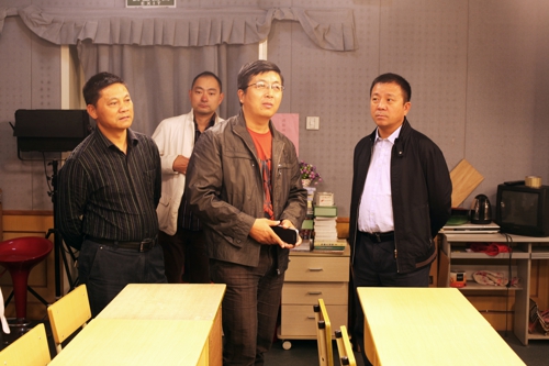 谢树华一行赴市电教馆调研强调教育信息化工作要内涵发展