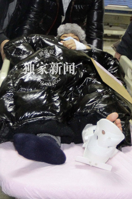 黄晓明病情转重图片