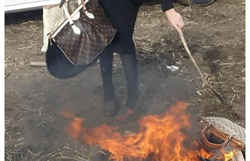 ��˯Ů���հ��š�