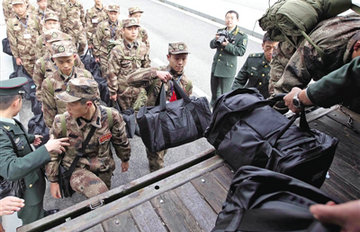 新兵抵温