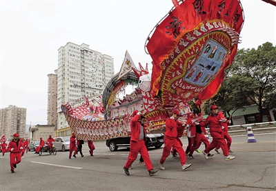 图说温州：“太平龙”游街