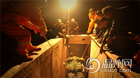 永嘉一男子7米高坠入农药反应池 奇迹生还