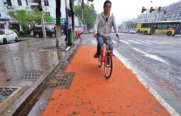 ��ɫ·�������г�