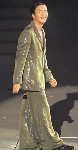 张国荣大笔遗产留给同性爱人 唐唐仍单身独处