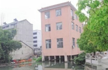 ���깫Ԣ���ںӵ�