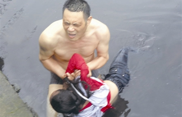 14��Ů���������� ����Ǳ�����ӵ������