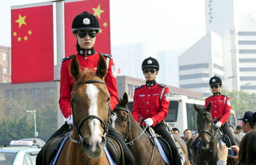 ����Ů�ﾯ��ָ���󹤳��˷�Ǯ �����ɱ�����