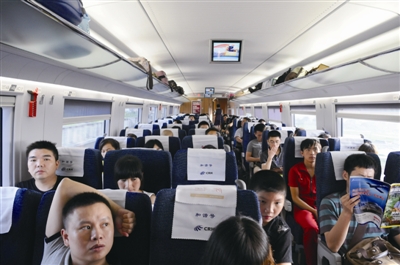 温州始发高铁列车 三小时,风驰电掣到杭州