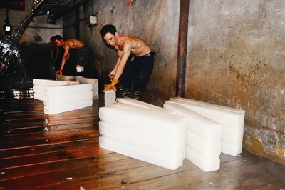 温州天气很热 冷生意也很热_消费购物