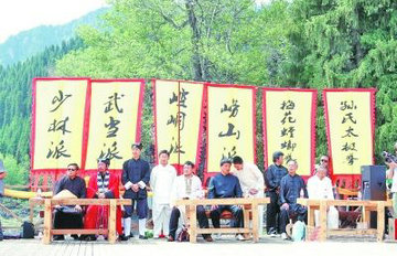 ���췽�����ִ��ϵ��ҵ� ���Ŷ࿪��У