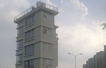 ���ݻ������˴����ֱ�����¥��ǿ��