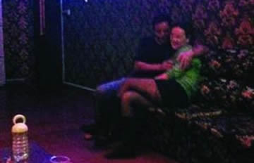 6����ɲ��ƺ�AA�ƽ��㳪Ů ��Ӧ�ƶ�û��ʲô