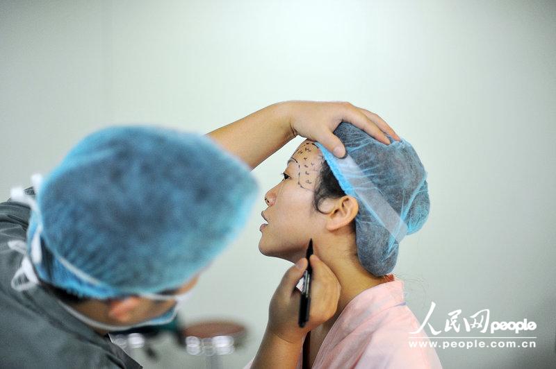 东莞女工的模特梦卓琳妹妹一脱成名- 温州健康