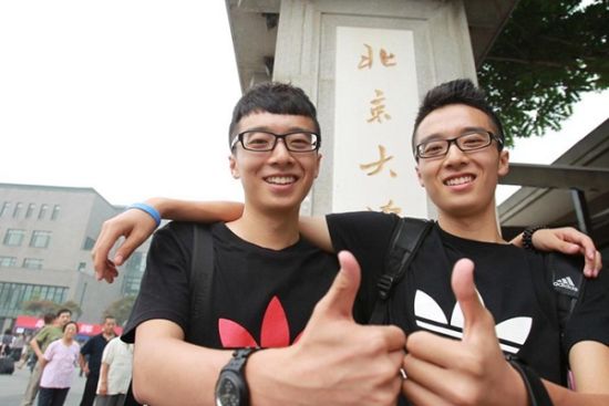 北大最帅双胞胎学霸哥哥:打算英国读研-+教育