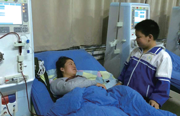温州妈妈患尿毒症多年 9岁幼子欲捐肾救母