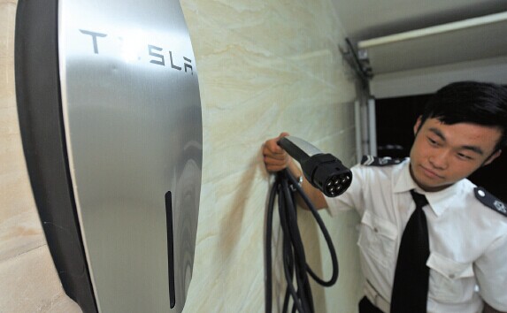 温州首装特斯拉充电桩 落户银都花园私人车库