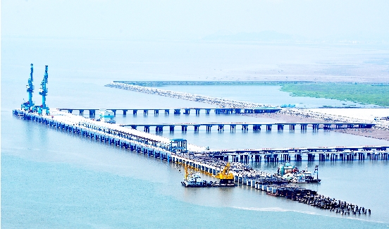 乐清湾港区一期南区码头初现雏形