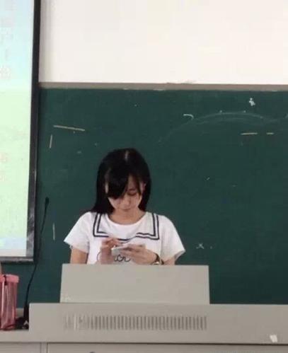 美女老师性感照片流出 网友:再也不担心四六级了_社会新闻_温州网