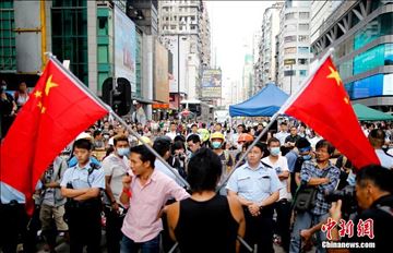 �Ƿ�������Χ������ײ����ռ�С�����