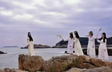 ��ȺŮ�����ꡰ�λ��Ƴ����ְ硰ϣ��Ů��