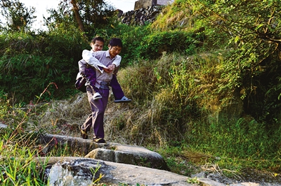 ��������ȥ��50��ְֱ�28��Ķ������°�  