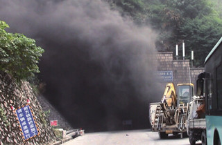 �����ڳ������ ����˾����������