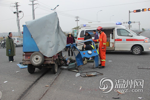 温州一快递车与三轮车惨烈相撞一人不幸身亡