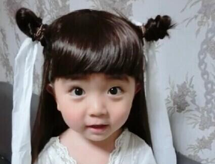 �ɰ����к��ӣ�����ģ��С��Ů����ˮ����