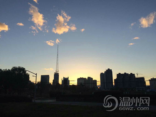 [在场] - 在场直播:温州雨后迎蓝天白云 美景让我