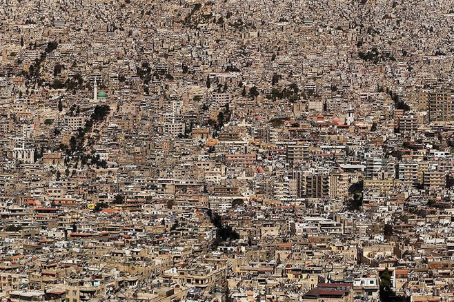 航拍全球人口超载城市全景图
