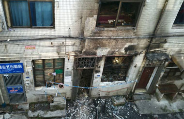 걺�һ�Ƿ�Һ������ƿ��ŵ㷢����ȼ 3������