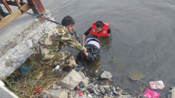 只因丈夫不陪自己过情人节 龙湾一女子跳了河