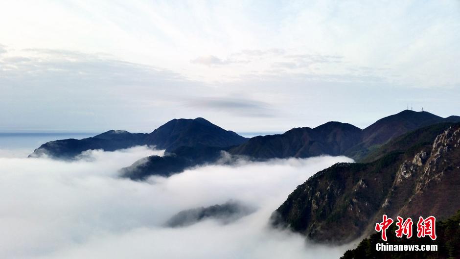 江西庐山现壮观云海景观