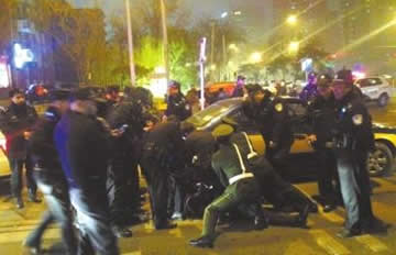 ���ӳ�ǹ�������������걻ץ �������佲����