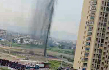 ���Ϲ���ð�����ཬ��Ȫ�� �߶ȳ���17��¥