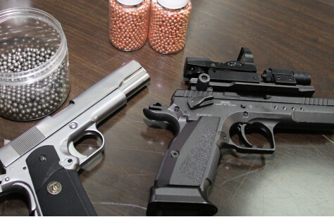 ��е�����������װ����ǹ �����Ѵ�����ǹ