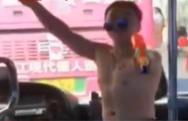 ���ӹ����ϳ�ˮǹ������ ��ģ�¡�����������