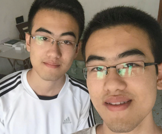 双胞胎学霸:一对都上北大 另一对上清华北大