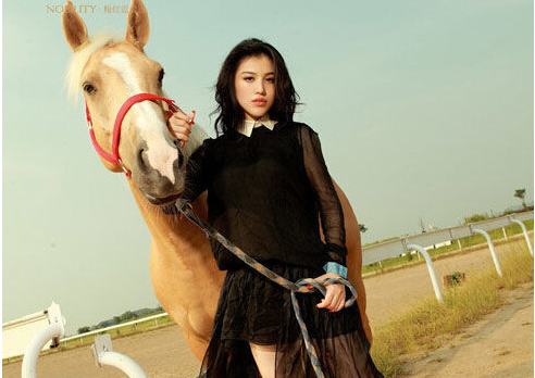 刘翔前妻葛天微博否认假怀孕 自侃没熊猫机智